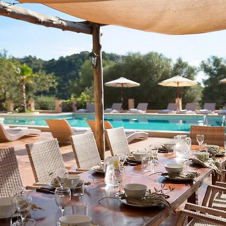 Luxury Villa, Host Up 20 To 28 Guests, Pool, 3km