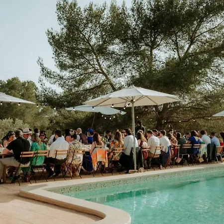 Luxury Villa, Host Up 20 To 28 Guests, Pool, 3km