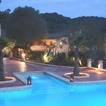 Villa Luxury Villa, Host Up 20 To 28 Guests, Pool, 3km *