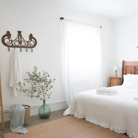 Luxury Villa, Host Up 20 To 28 Guests, Pool, 3km * Cunit