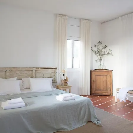 Villa Luxury Villa, Host Up 20 To 28 Guests, Pool, 3km Cunit