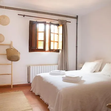 Luxury Villa, Host Up 20 To 28 Guests, Pool, 3km * קוניט